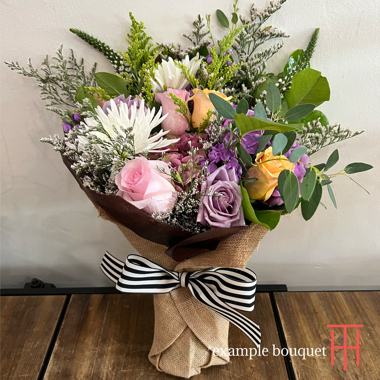 Gathered Mixed Fresh Flower Bouquet