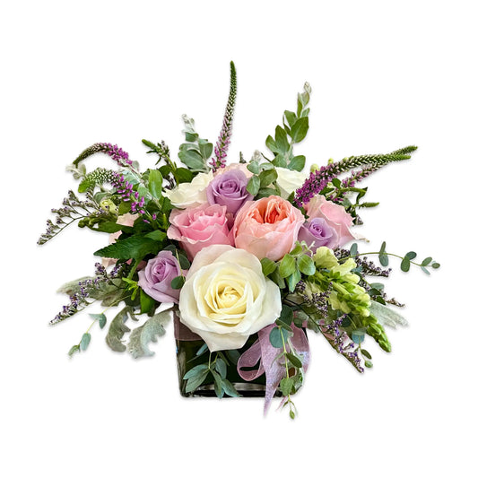 Sweet Embrace- Fresh Flower Arrangement Thimbleberry House