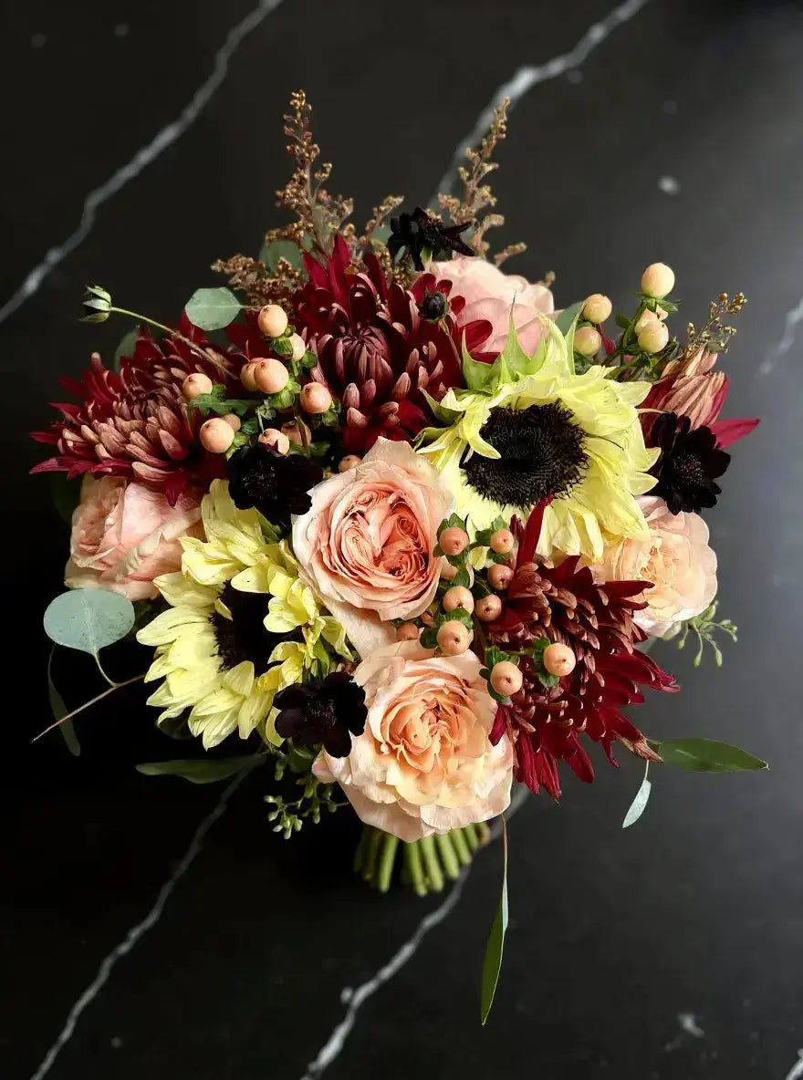 Why-Seasonal-Flower-Bouquets-Make-the-Perfect-Gift-This-Fall Thimbleberry House