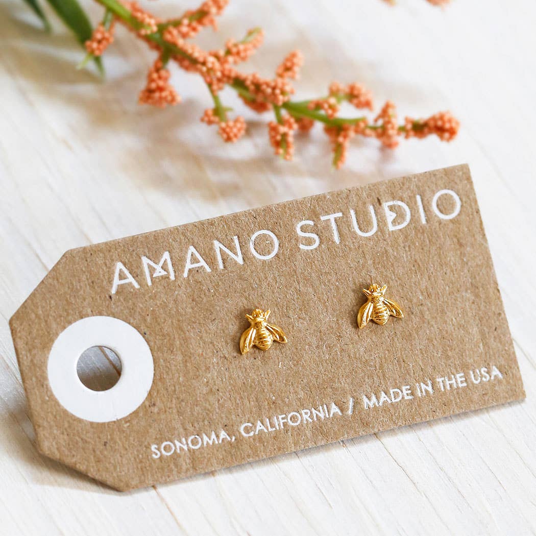 bee stud earrings on gift tag