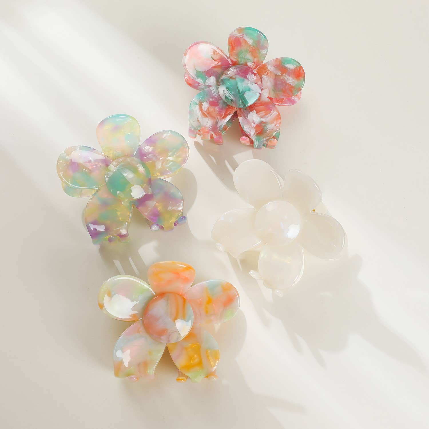 4 colors of flower clip