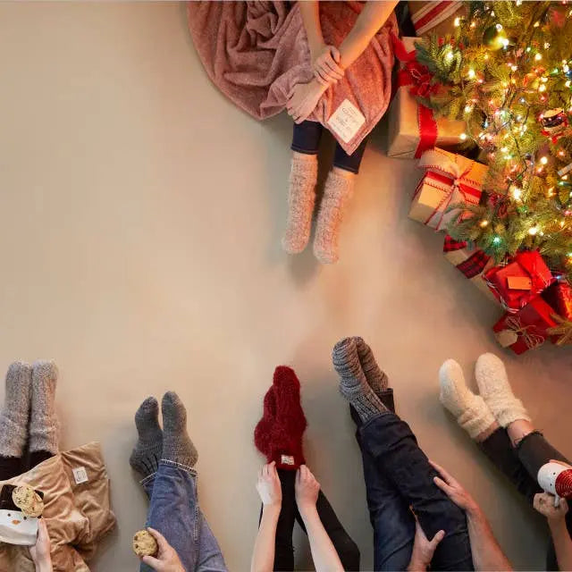 Giving Socks - Red DEMDACO