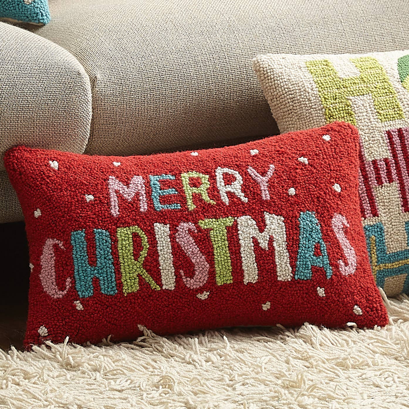 Merry Christmas Hook Pillow Peking Handicraft