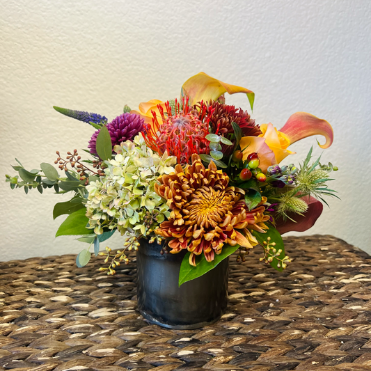 small thanksgiving flower arrangement